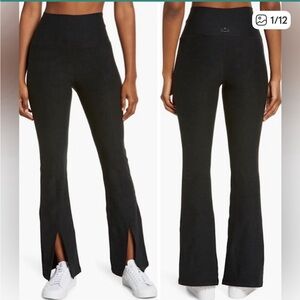 Beyond Yoga Women’s "Make The Cut" Pants Split Hem Bootcut Flare Legging M